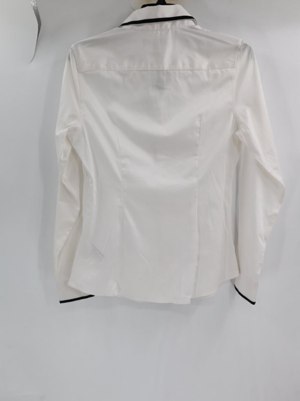 NWT Banana Republic top womens 4 Non-iron Fitted Shirt stretch white black trim - Picture 8 of 14